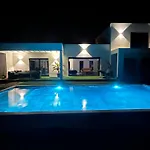 Catalya Moderne Piscine Chauffee Villa Carcassonne