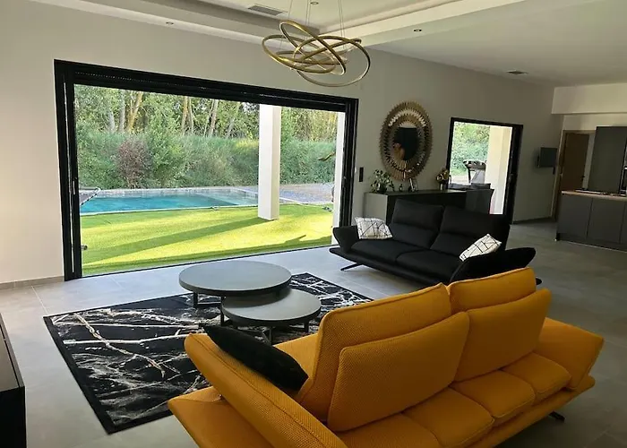 Catalya Moderne Piscine Chauffée Carcasona