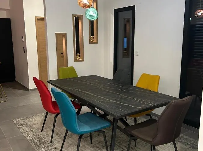 Catalya Moderne Piscine Chauffée Carcasona